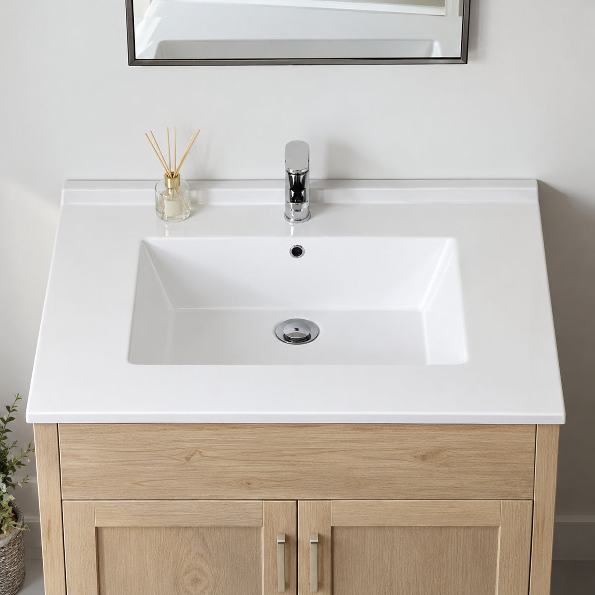 Eridanus Dayton 31 in W x 22 in D Vitreous China Vanity Top in White with Single Faucet Hole Sink Only ERI VT423S