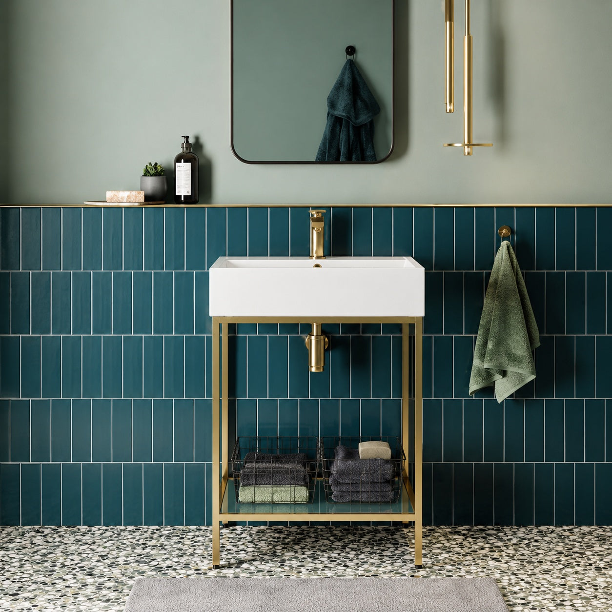 Swiss Madison Pierre 24 in W x 18 1 in D Bath Vanity in Gold with Ceramic Vanity Top in White with White Basin
