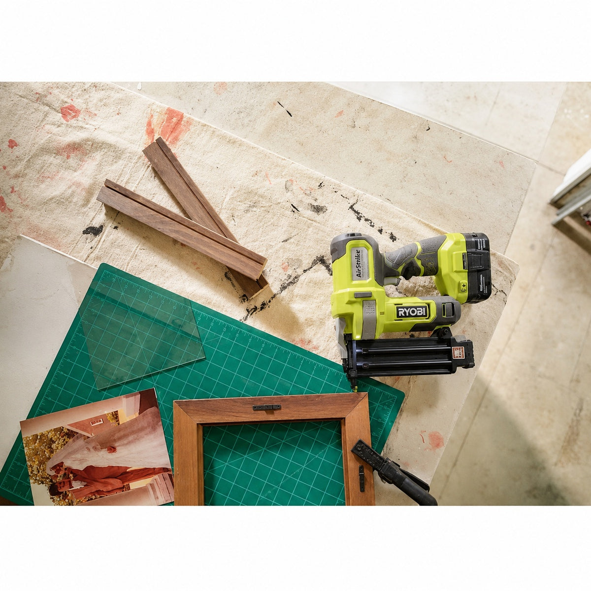 RYOBI ONE 18V 18 Gauge Cordless AirStrike Brad Nailer Tool Only P321