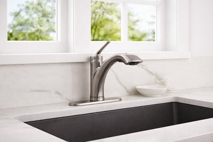 Glacier Bay Hemming Single Handle Pull Out Sprayer Kitchen Faucet Deckplate Included in Spot Resist Stainless Steel