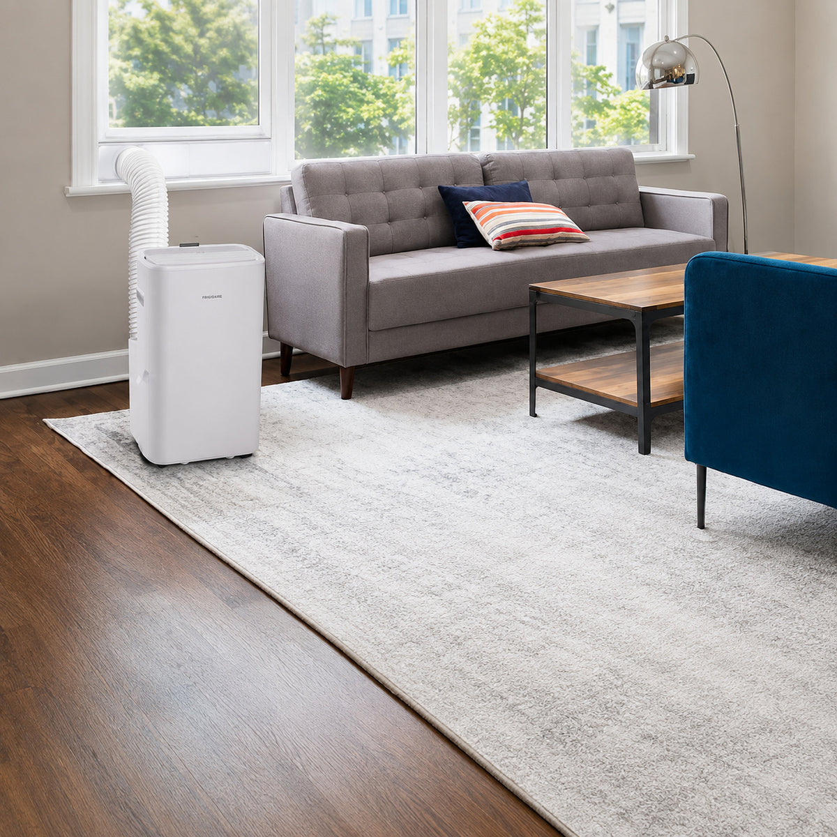 Frigidaire 8 000 DOE BTU Portable Air Conditioner Cools 350 sq ft with Remote Control in White FHPW122AC1