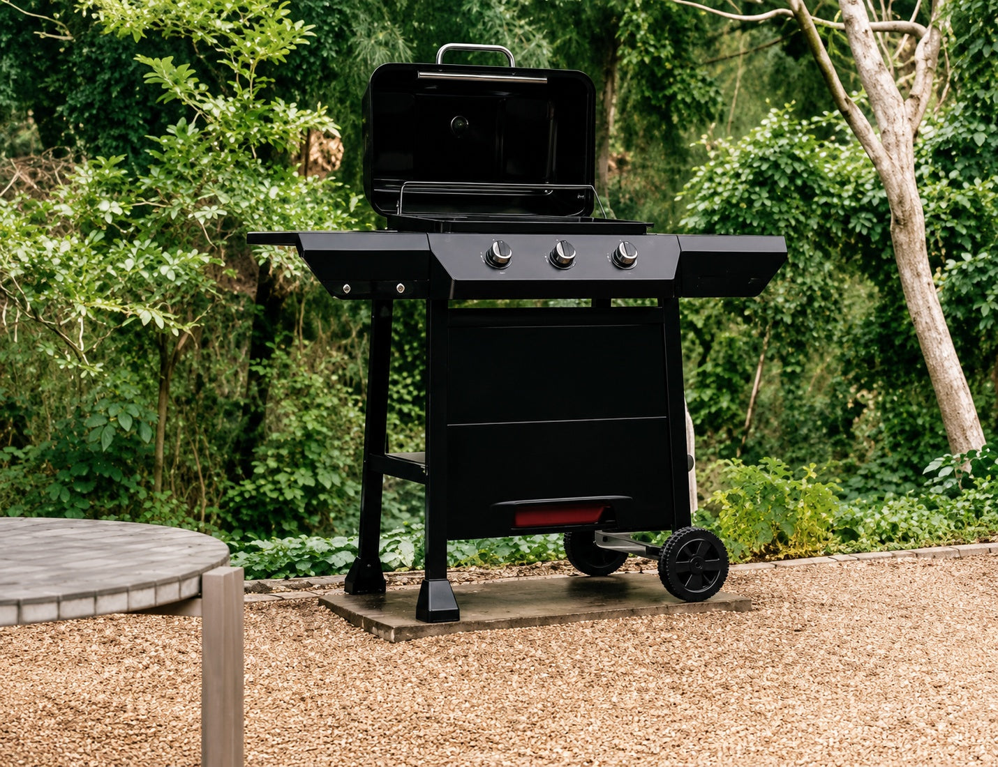 Megamaster 3 Burner Propane Gas Grill in Black