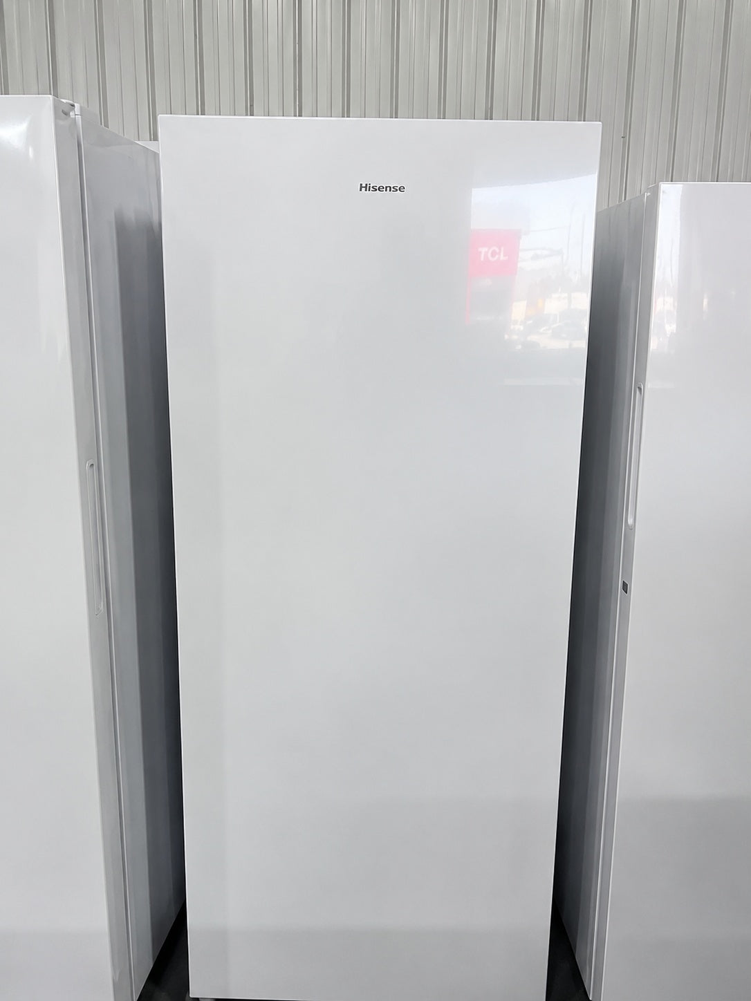 Hisense 13 6 Cu Ft Garage Ready Frost Free Convertible Upright Freezer